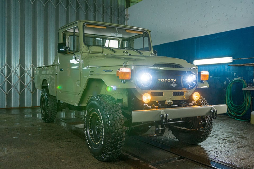 Legacy Overland Land Cruiser Pick-up