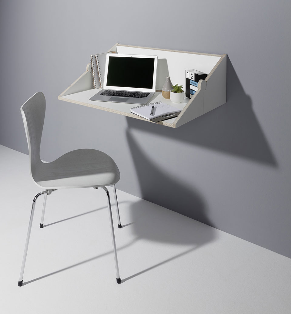 Twofold Shelf Desk