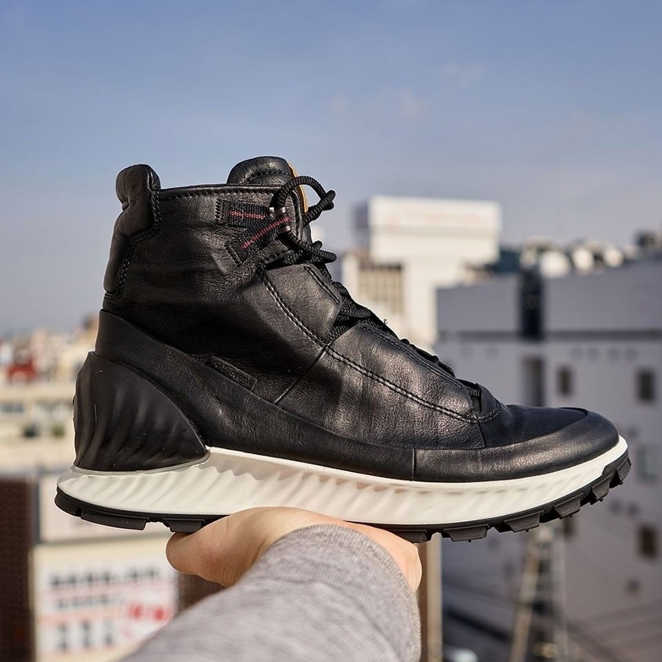 Skænk undskyld unlock Ecco's Exostrike Boots Are Made from Thin but Strong Dyneema Leather