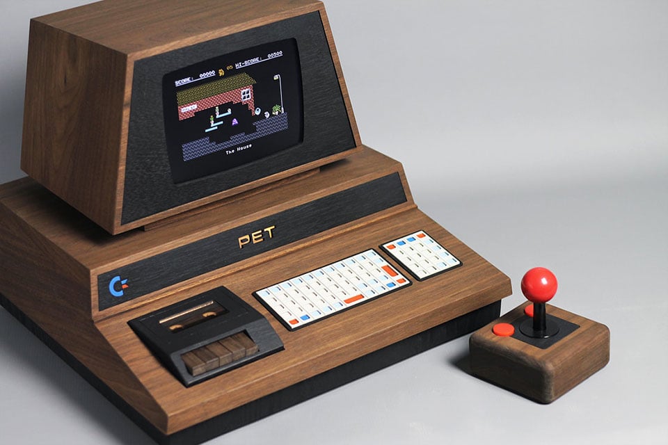 This Beautiful Retro Game Console Was Inspired by the 