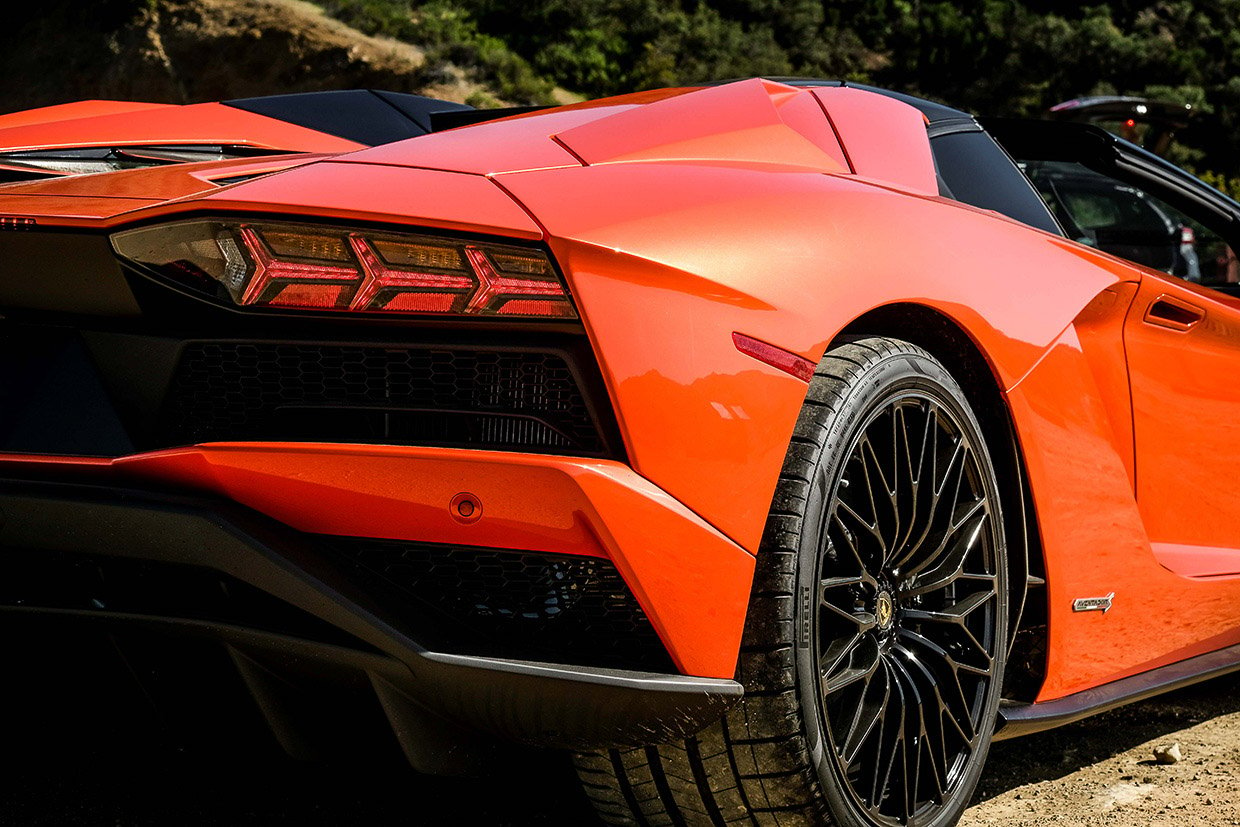 Lamborghini Aventador S Roadster