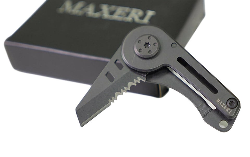 Maxeri Compact Pocket Knife