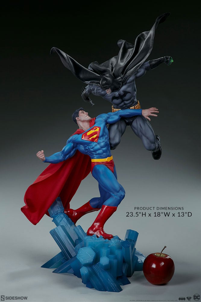 Batman vs. Superman Diorama