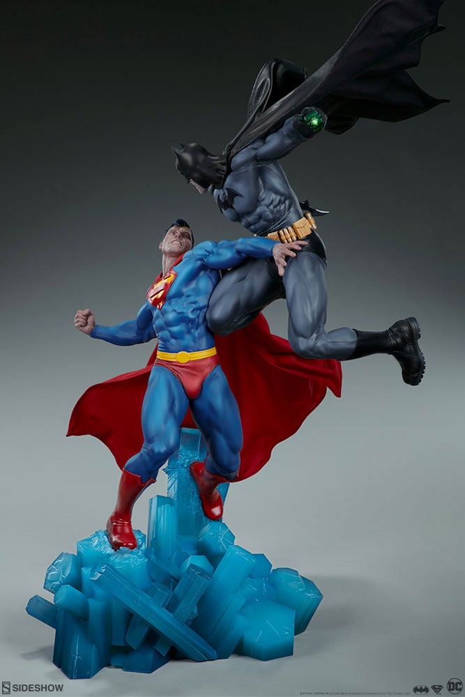 Batman vs. Superman Diorama