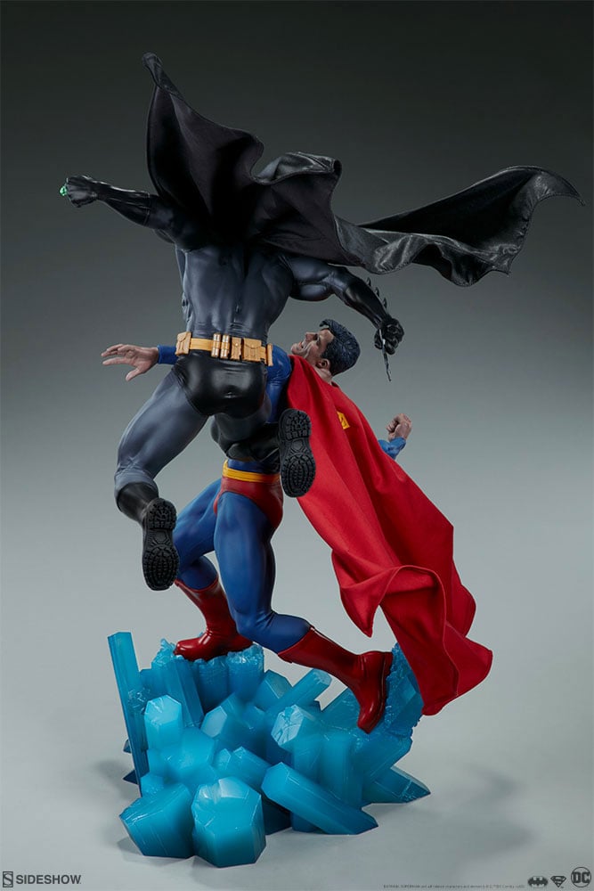 Batman vs. Superman Diorama