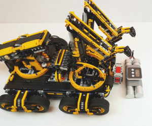 LEGO Bomb Disposal Robot