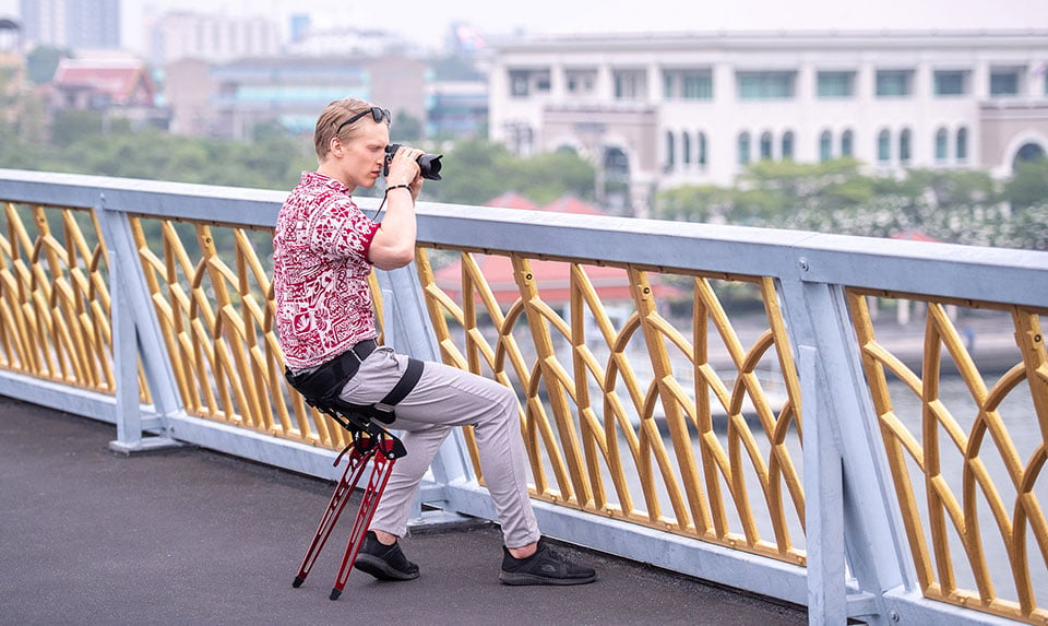 The Lex Bionic Chair Is A Wearable Device That Lets You Sit Anywhere