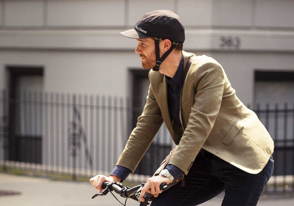 This Collapsible Bike Helmet Looks Like a Baseball Cap