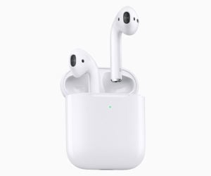2019 Apple AirPods