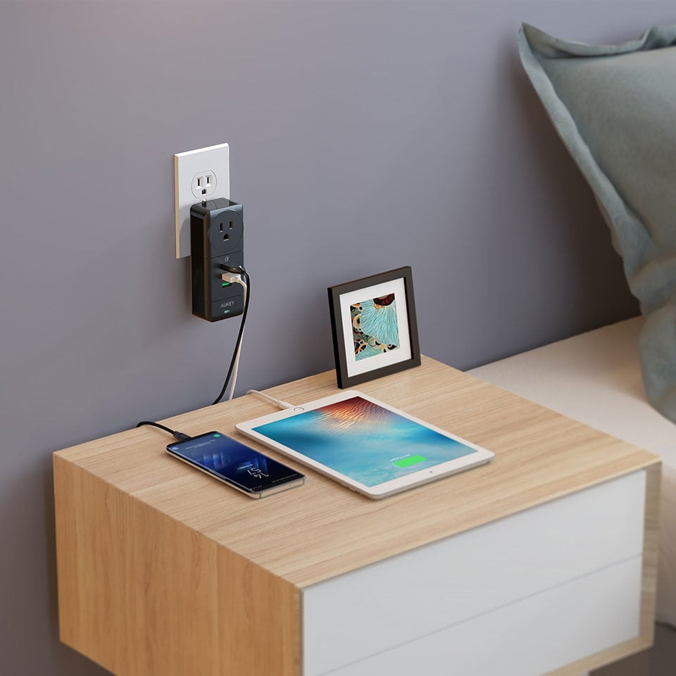 Aukey Rotating USB Wall Charger