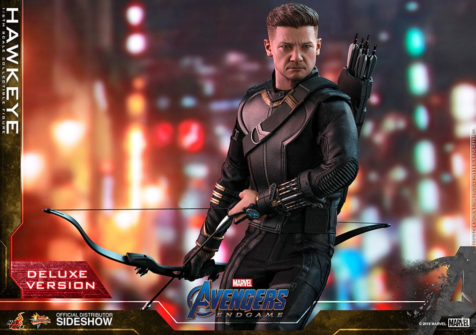 Hot Toys Hawkeye Endgame Figure