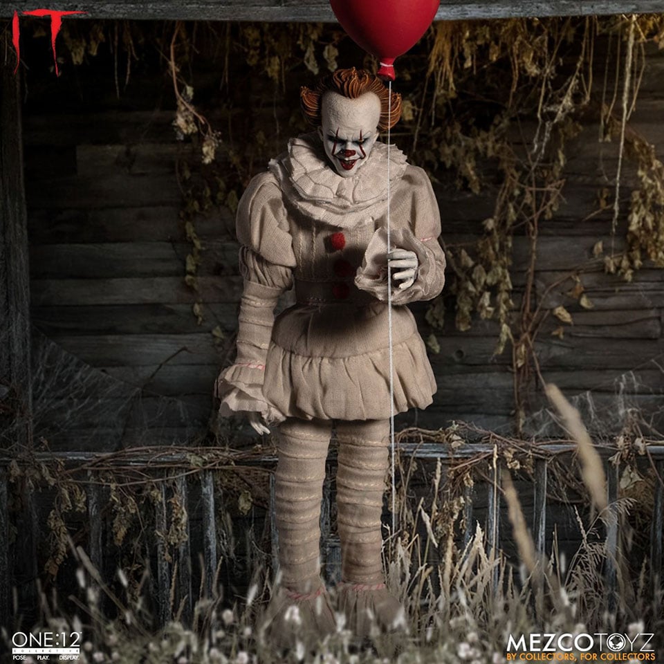 One:12 Collective IT Pennywise Figure