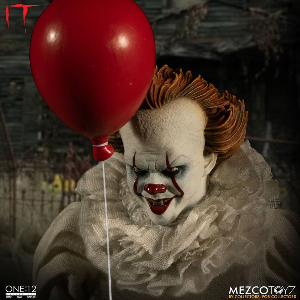 One:12 Collective IT Pennywise Figure