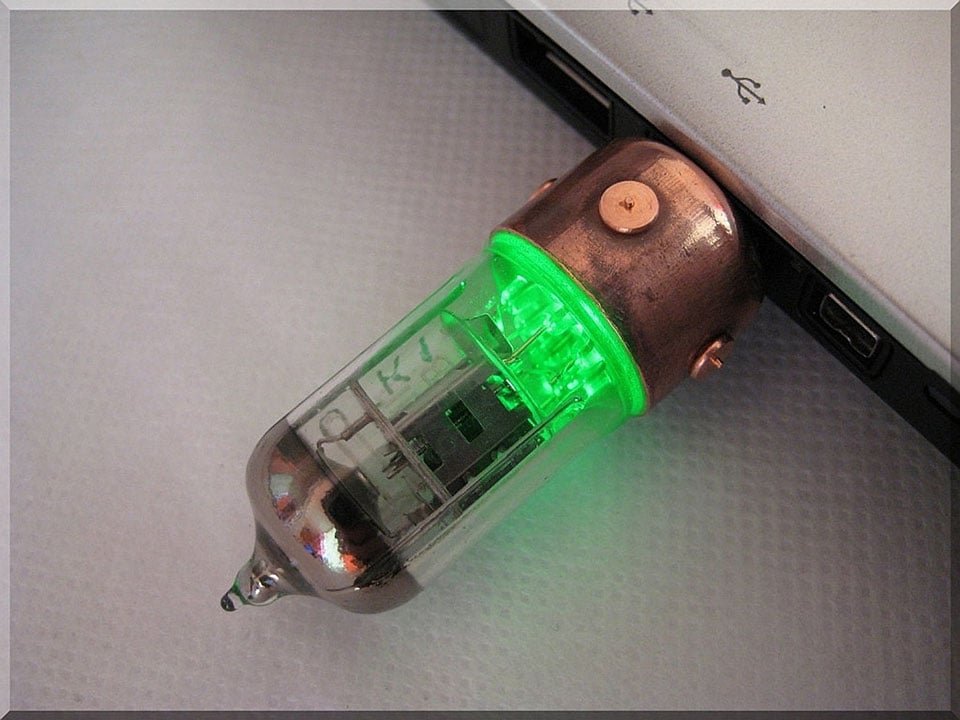 Vacuum Tube Flash Drives