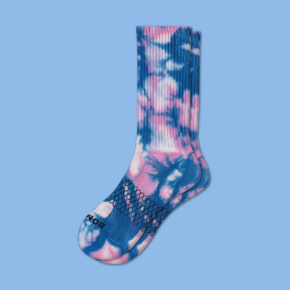 bombas-tie-dye-socks-combine-modern-tech-with-retro-style