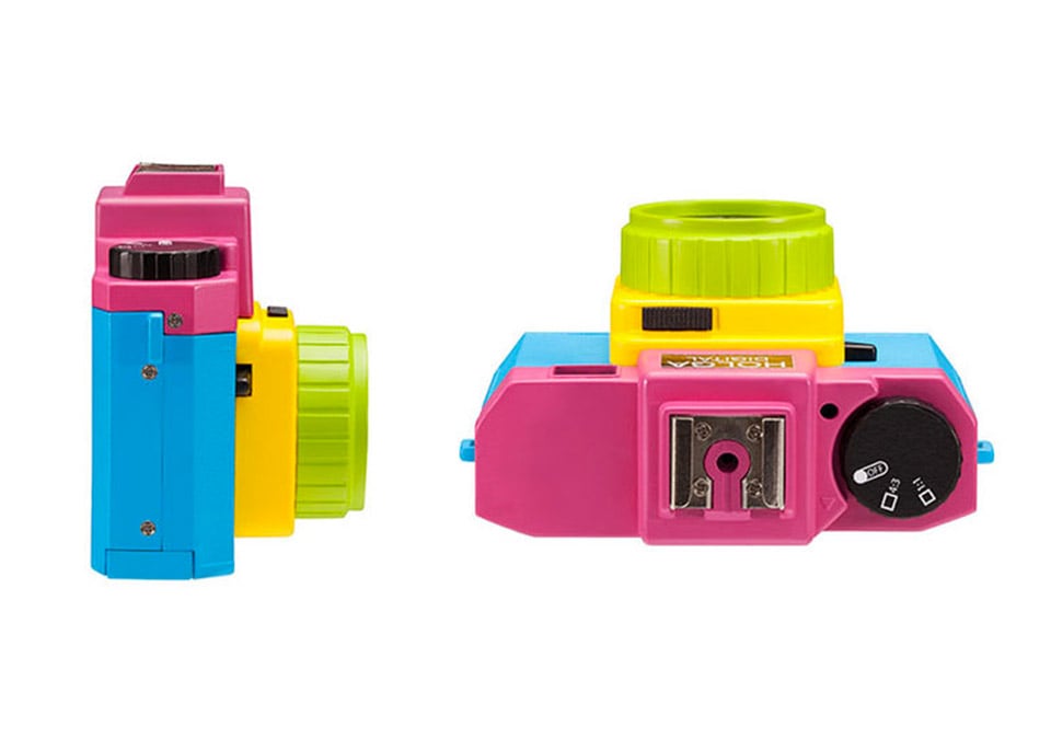 Holga Retro Digital Camera Blends Analog Looks with Modern Tech