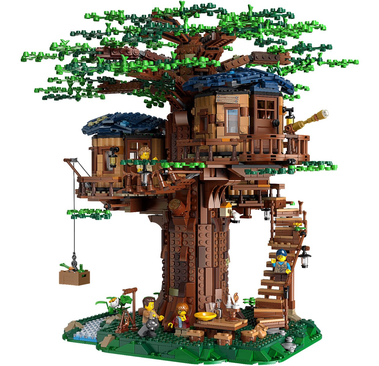 The LEGO Ideas Treehouse Is a 3,000-Piece Masterpiece