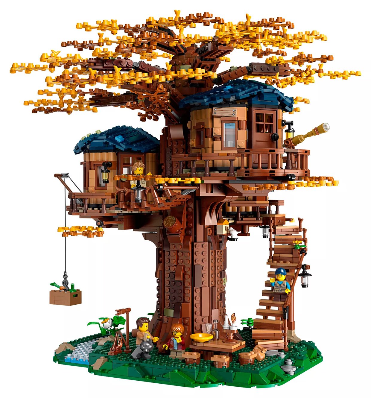 The LEGO Ideas Treehouse Is a 3,000-Piece Masterpiece