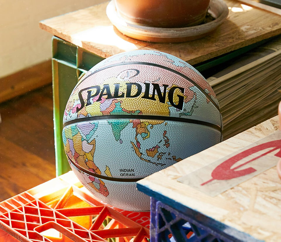 Spalding Globe Basketball