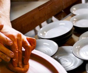 Making Elegant Ceramic Plates