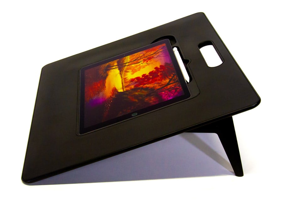 https://theawesomer.com/photos/2019/11/sketchboard_pro_ipad_stand_2.jpg