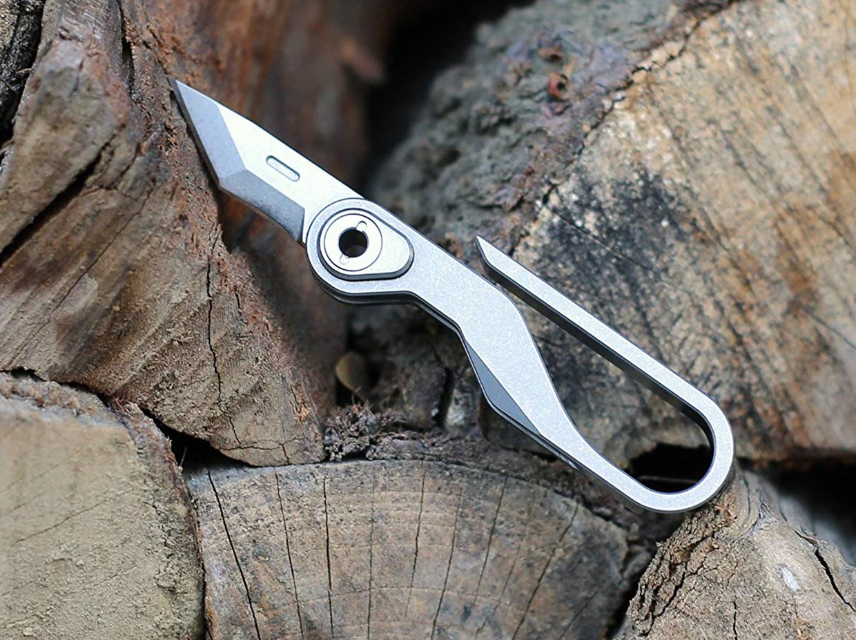 Dapper Design KLIP Combines a Titanium Key Clip with a Pocket Knife