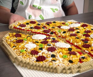 Large LEGO Pizza