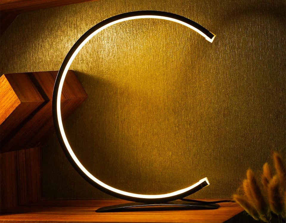 NUÜR C LED Table Lamp