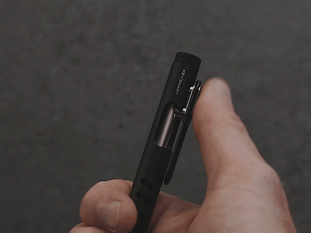 KeySmart Tactiv Bolt-action Pen