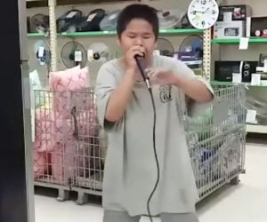 Department Store Beatbox Kid