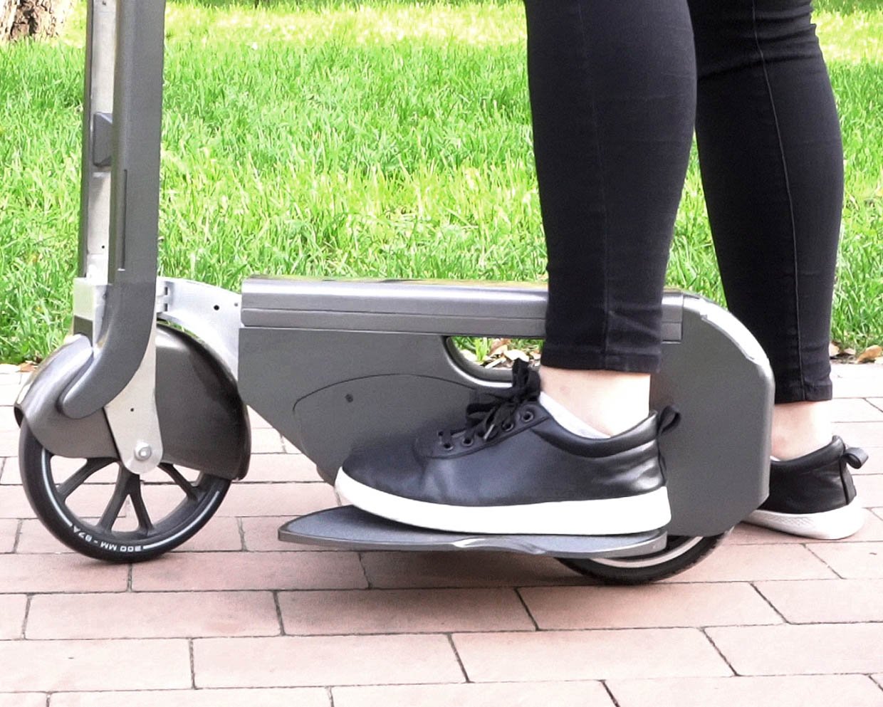 Folding deals electric scooter