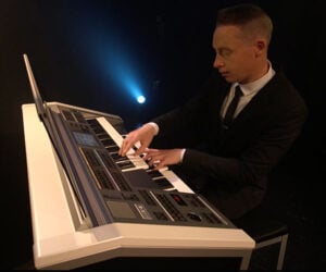 James Bond Theme: Electronic Organ Cover