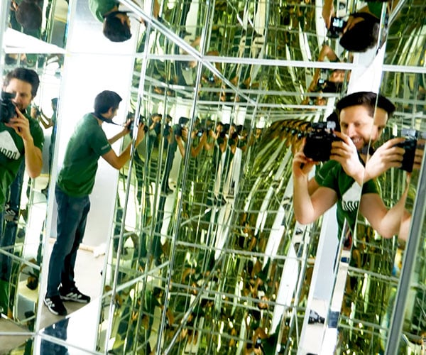 Making a Mirrored Room