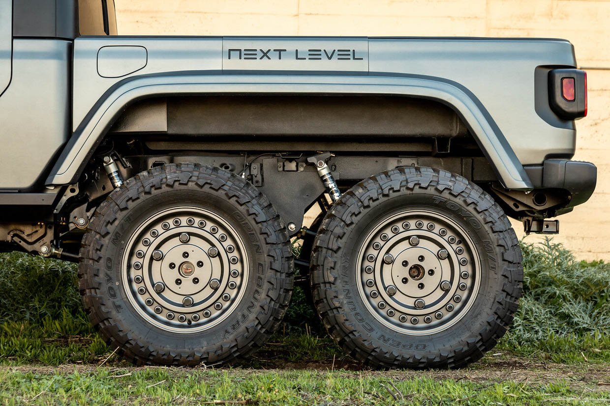 Next Level Jeep Gladiator 6×6