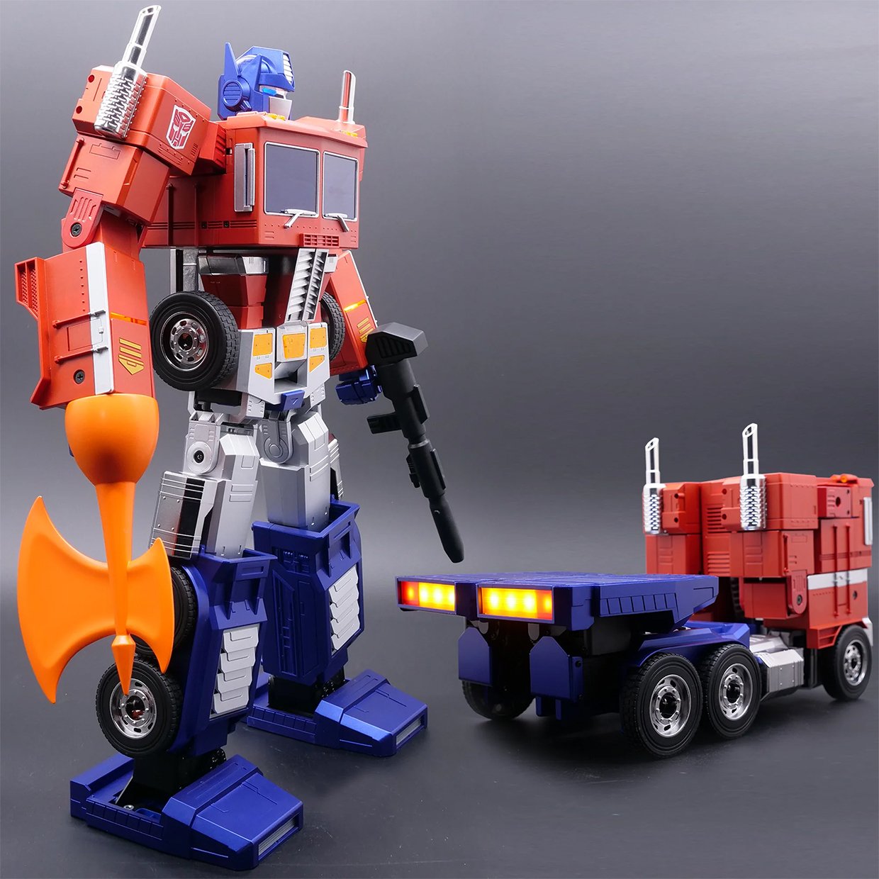 Robosen Transformers Optimus Prime Robot