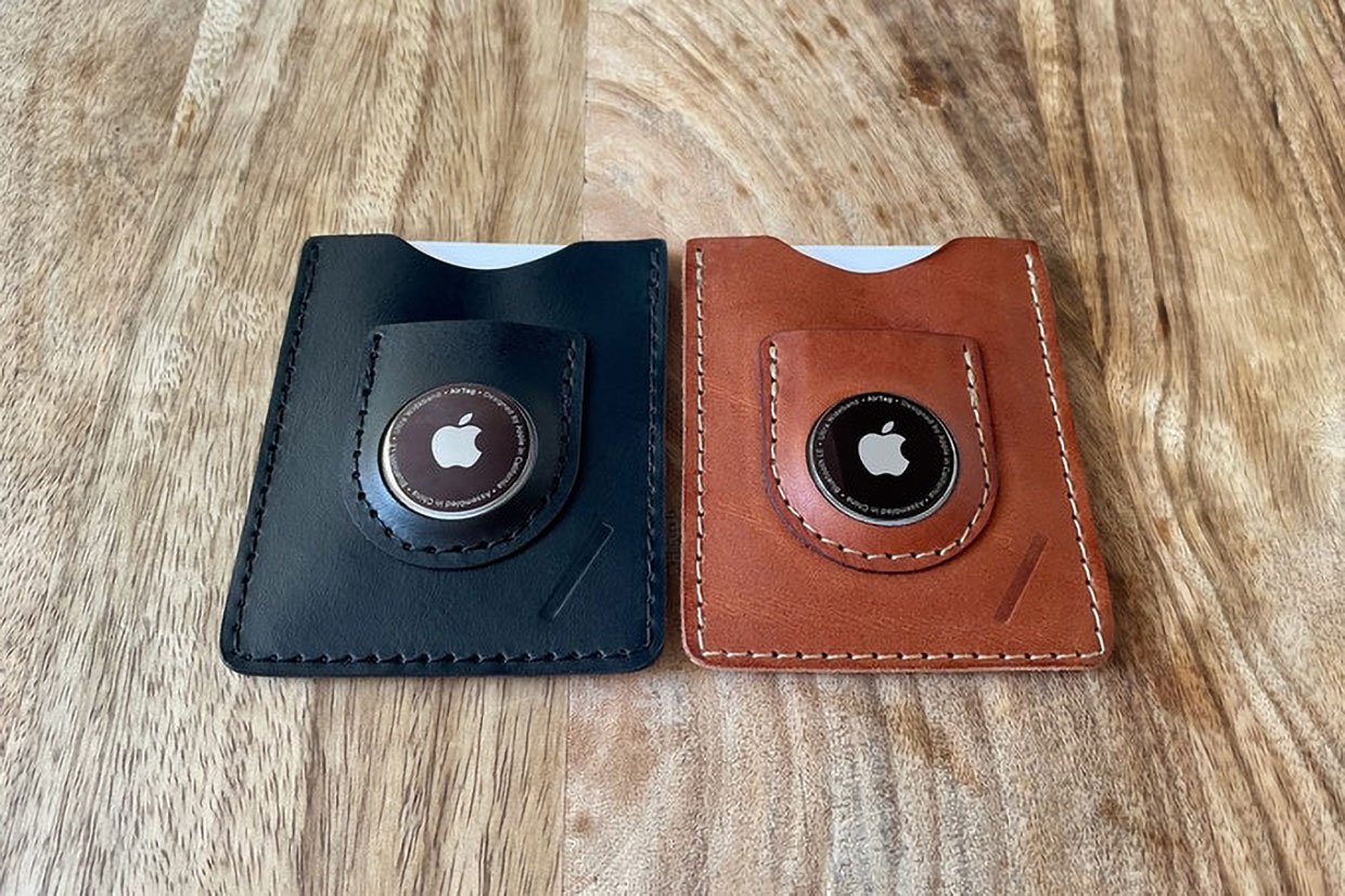 Snapback Slim Air Wallet Perfectly Holds an Apple AirTag