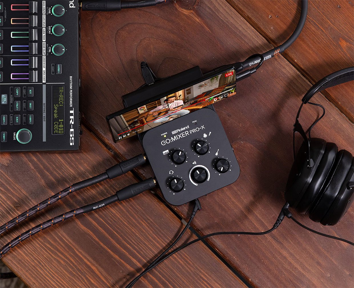 Roland GO:MIXER PRO-X Is the Perfect Portable Mixer for Smartphone  Recordings