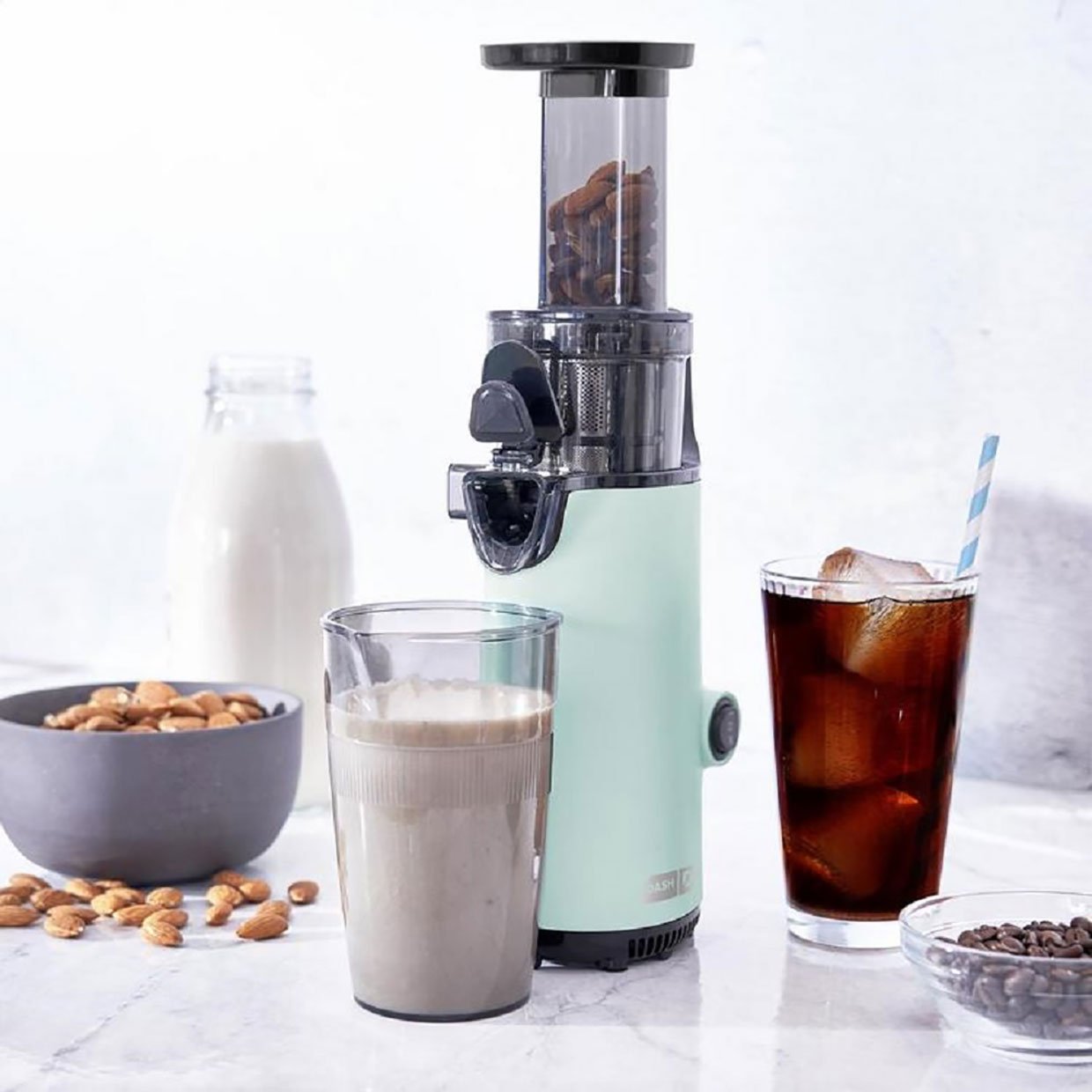 Dash Compact Cold-Press Power Juicer