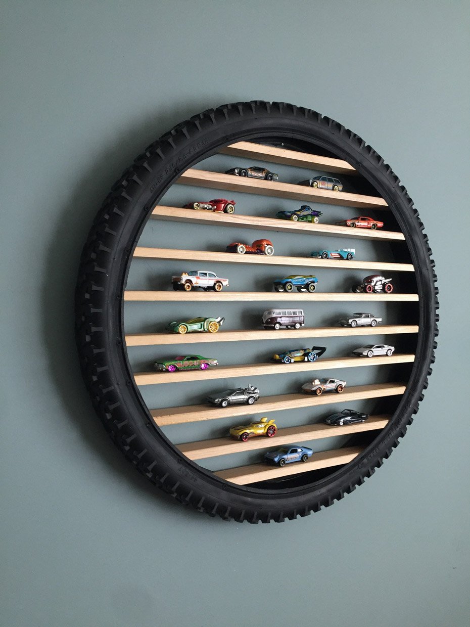 Floating Shelf for Hot Wheels