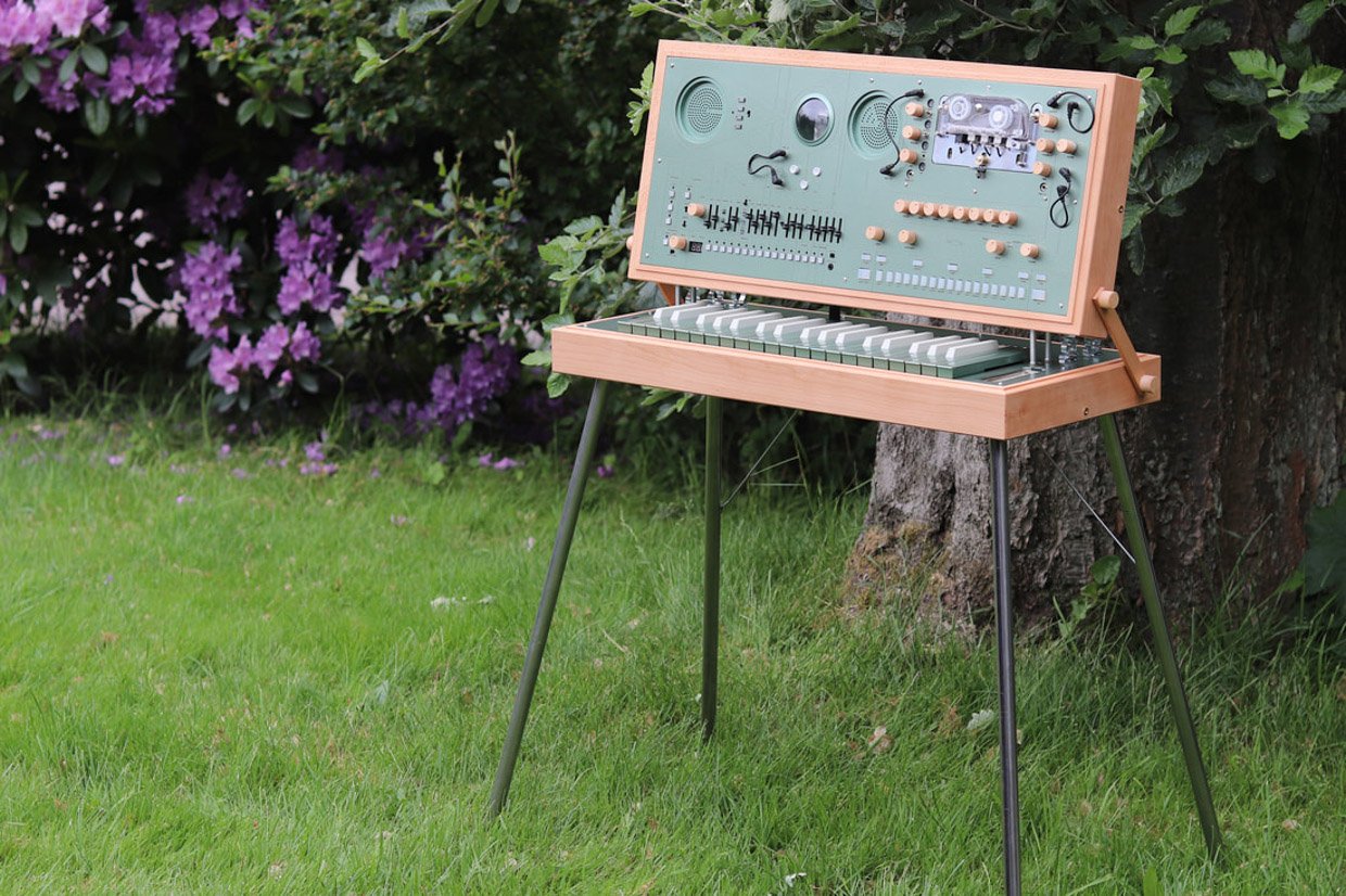EC1 Briefcase Synthesizer