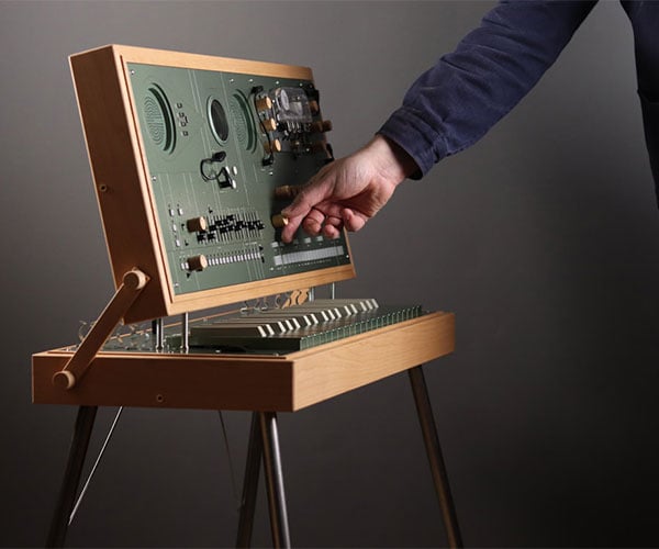 EC1 Briefcase Synthesizer