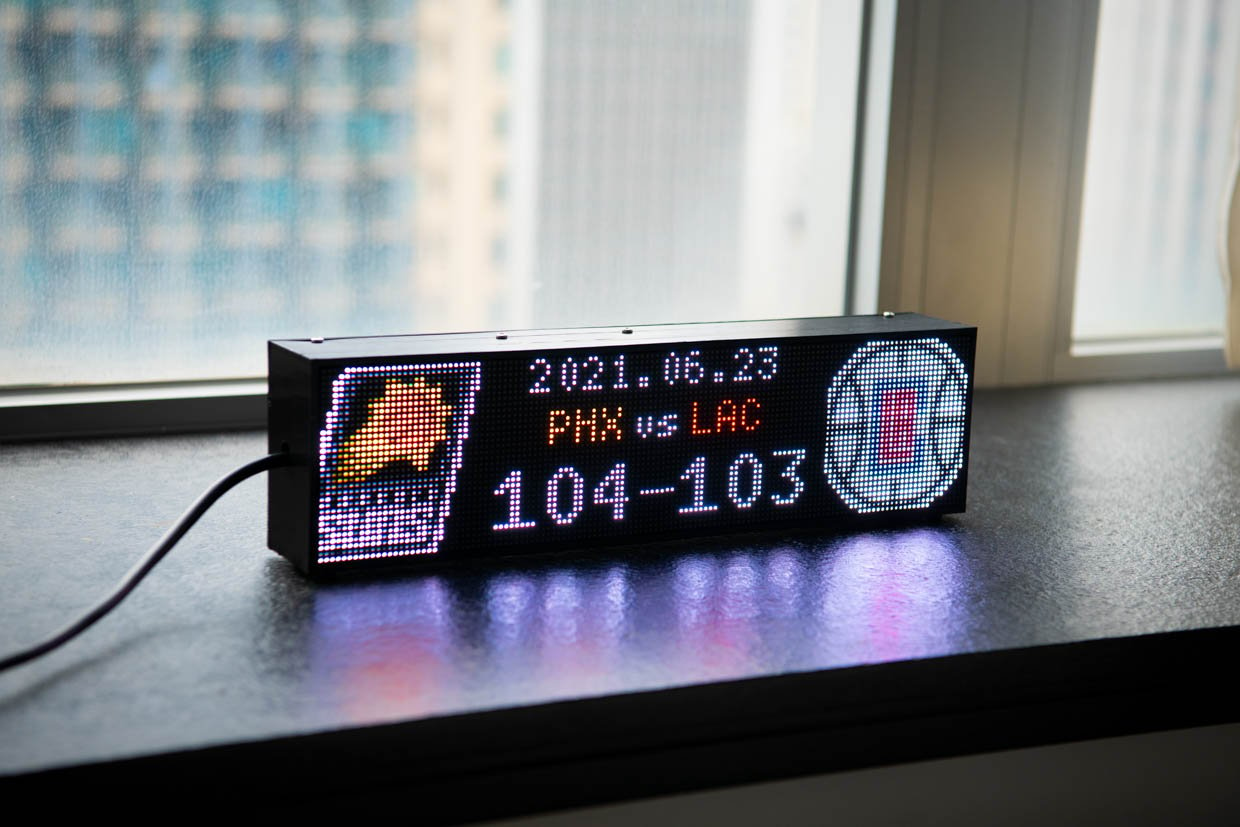 Fintic LED Tickers