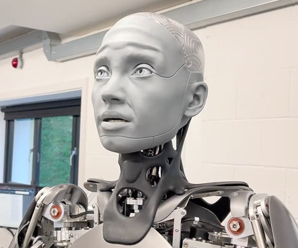 Expressive Humanoid Robot