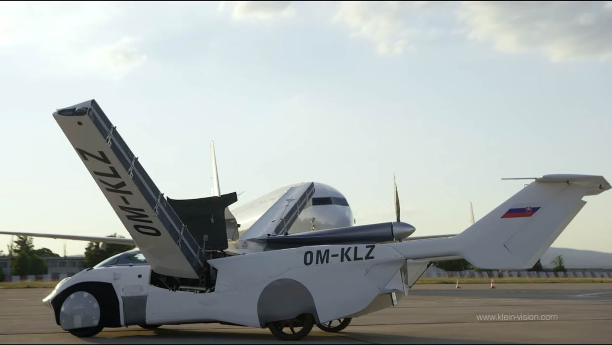 AirCar Prototype 1 Flying Car