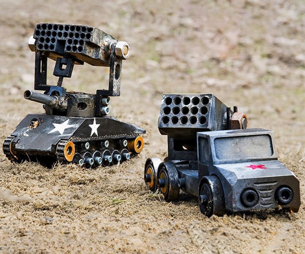 Mini Artillery Vehicle Battle