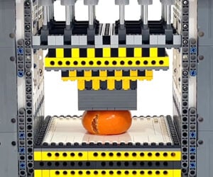 LEGO Technic Motorized Press