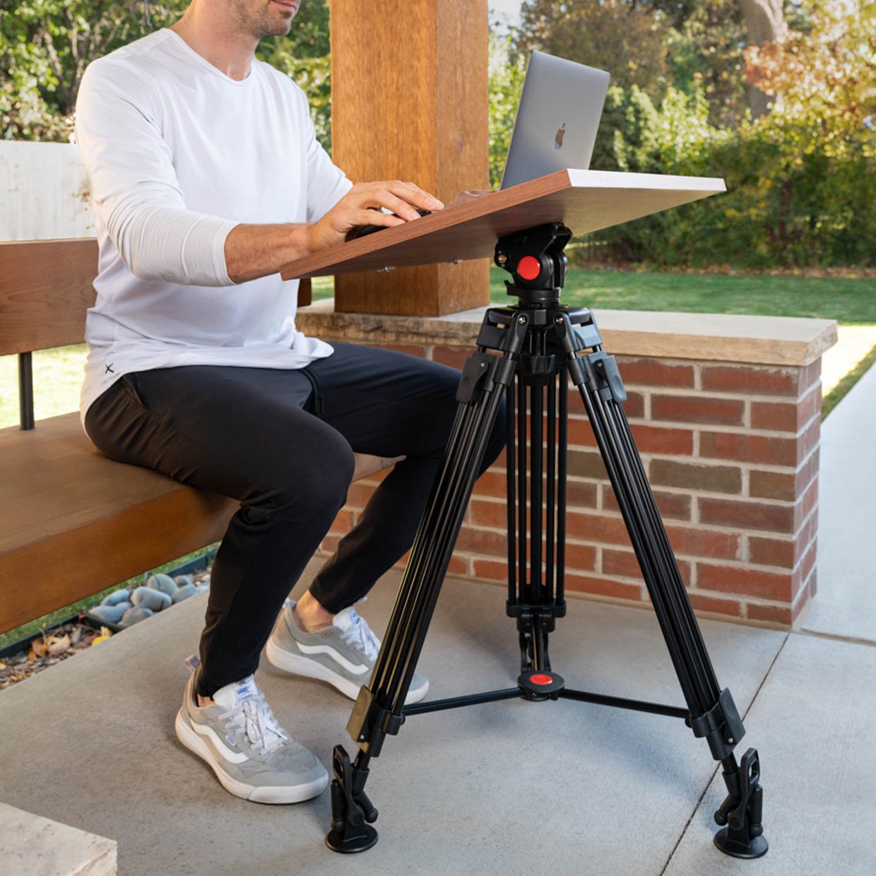 Tripod Standing Desk Pro