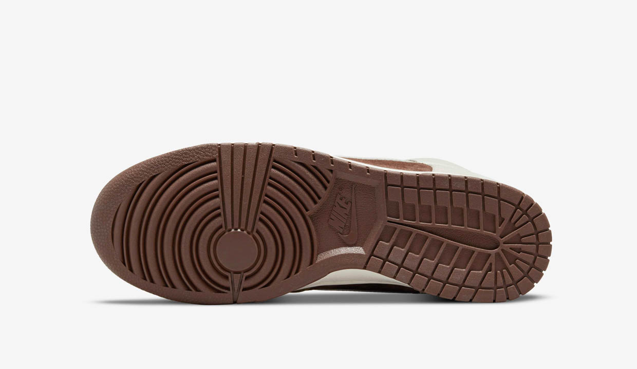Nike Dunk High Light Chocolate Sneakers Look Good Enough to Eat