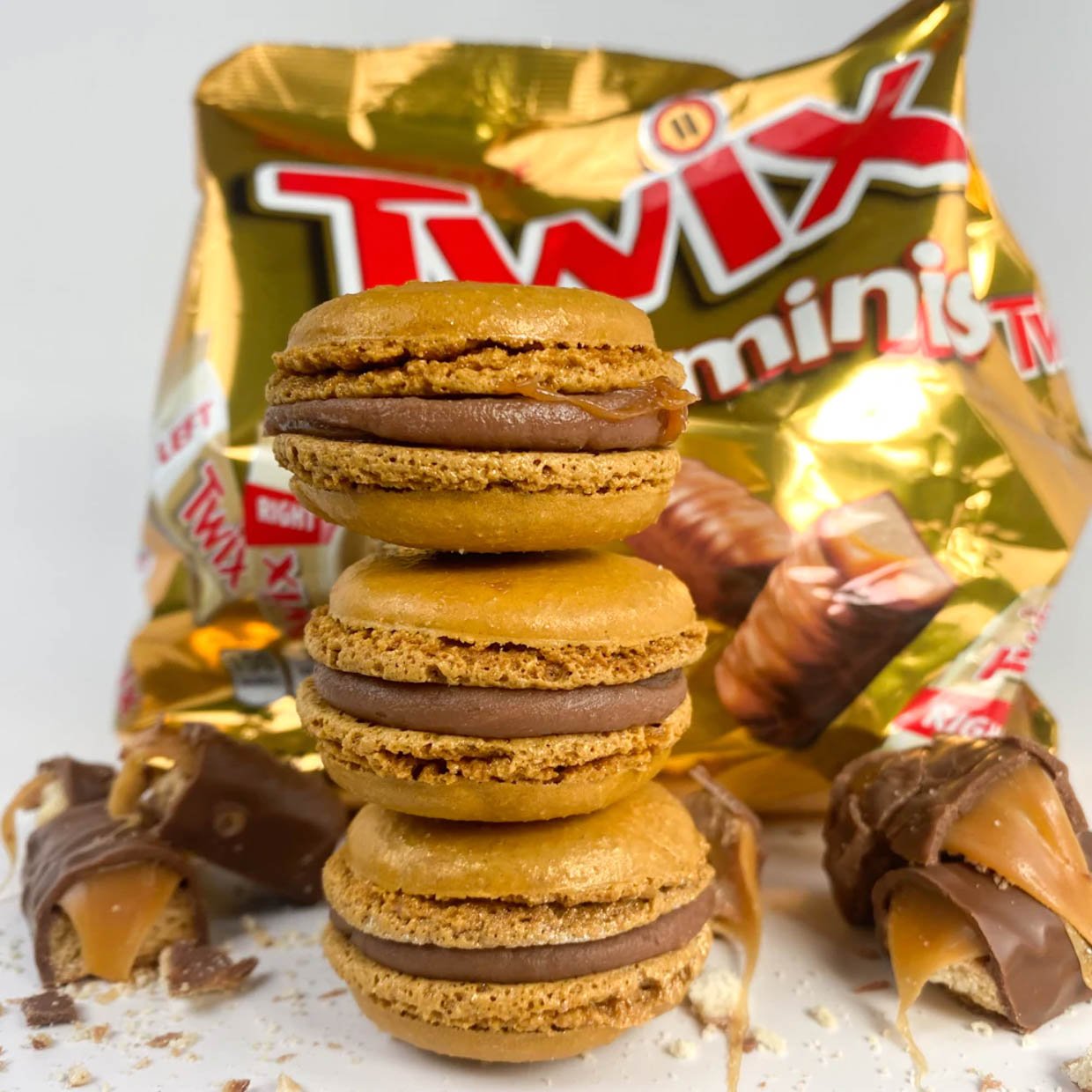 Twix French Macarons