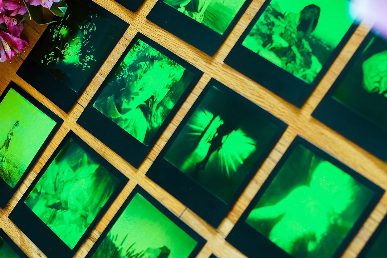 Polaroid Duochrome Green Film